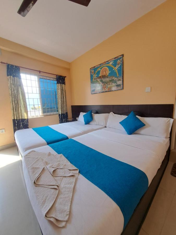 Golden Lake Pokhara Exterior photo