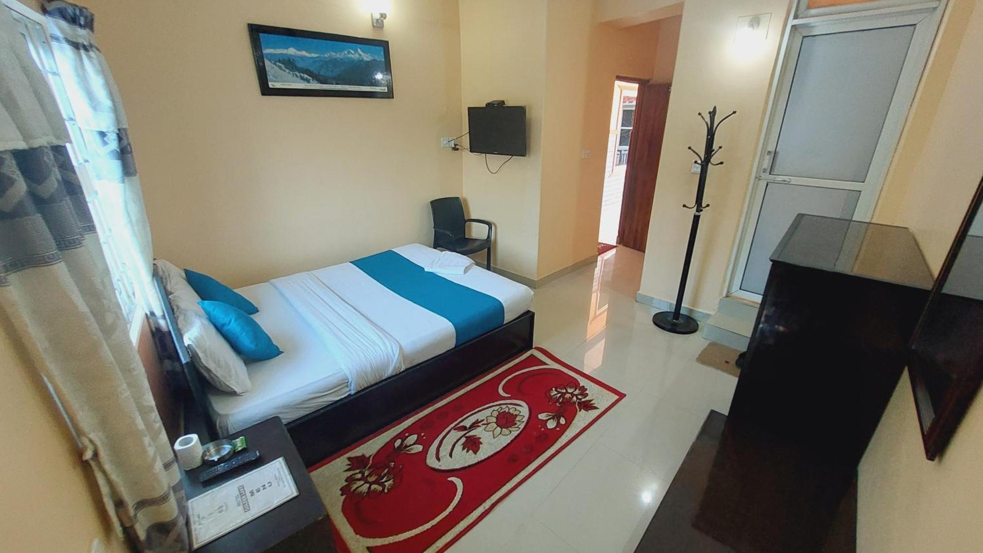 Golden Lake Pokhara Exterior photo